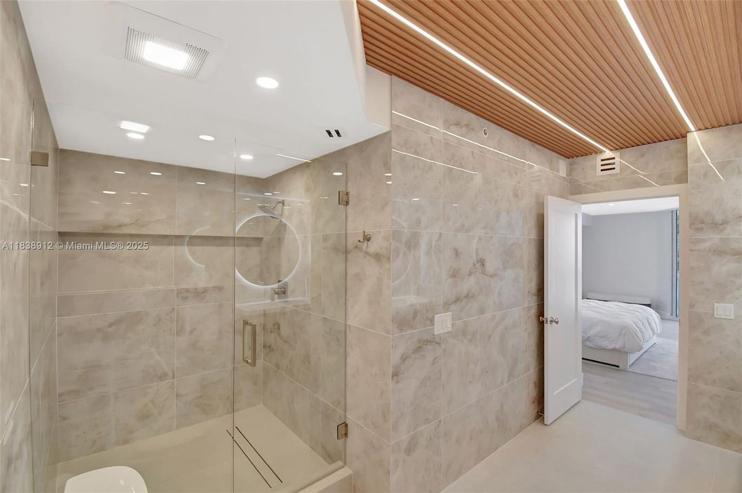 En Venta: $1,075,000 (2 camas, 2 baños, 1610 Pies cuadrados)