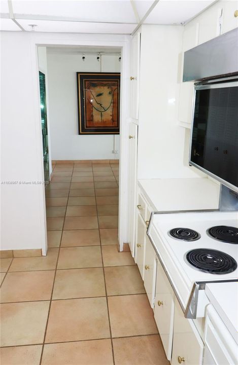 На продажу: $695,000 (2 спален, 2 ванн, 1290 Квадратных фут)