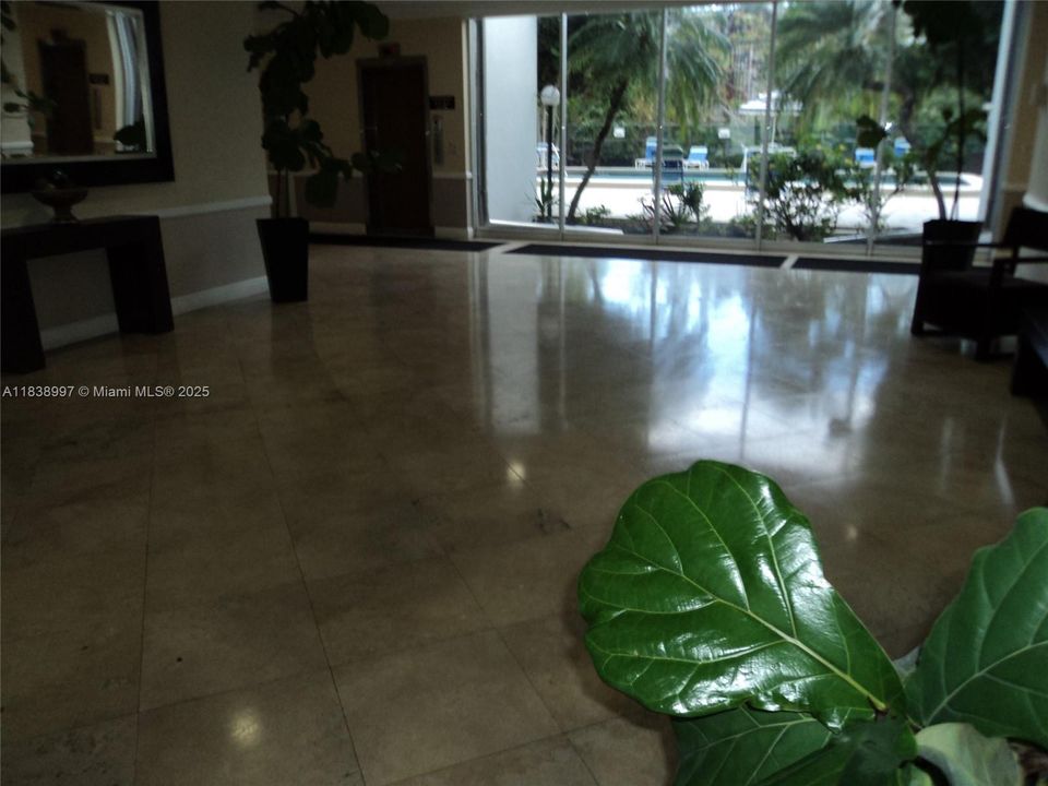 Nice Lobby