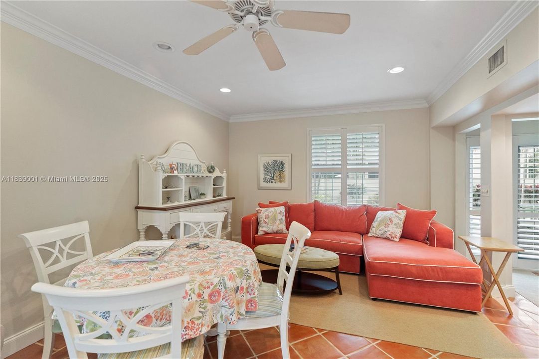 Под контрактом: $5,300,000 (0.40 acres)