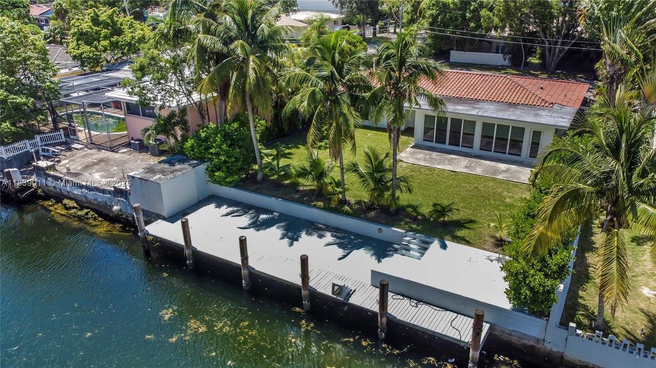 合同活跃: $7,000 (3 贝兹, 2 浴室, 1446 平方英尺)