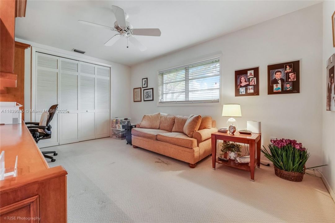 For Sale: $1,399,000 (3 beds, 3 baths, 2813 Square Feet)