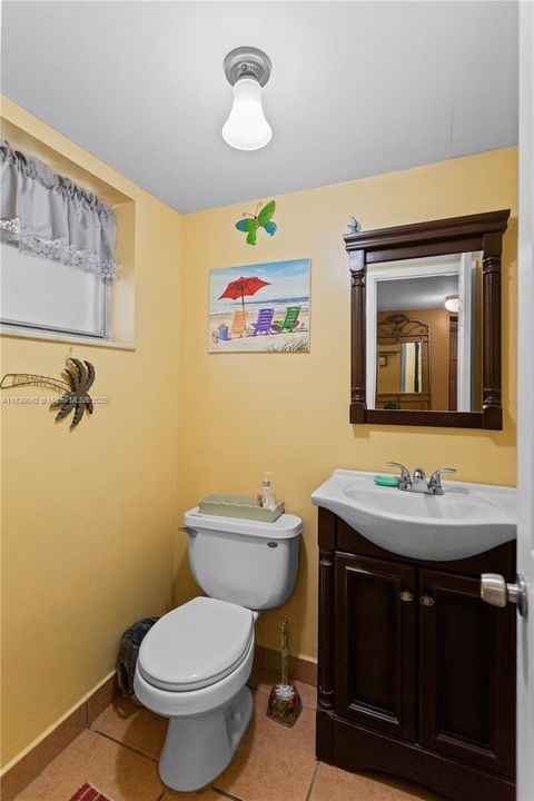 For Sale: $239,000 (1 beds, 1 baths, 850 Square Feet)