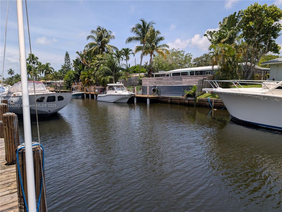 En Venta: $799,000 (2 camas, 2 baños, 1424 Pies cuadrados)
