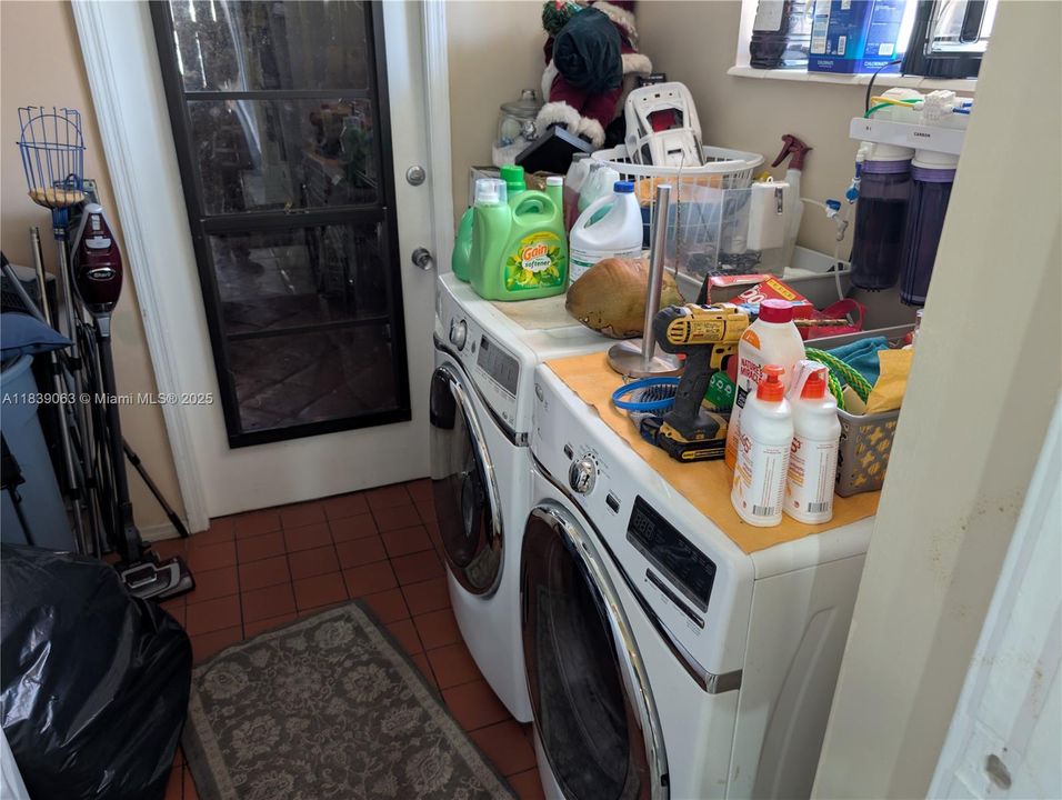 En Venta: $799,000 (2 camas, 2 baños, 1424 Pies cuadrados)