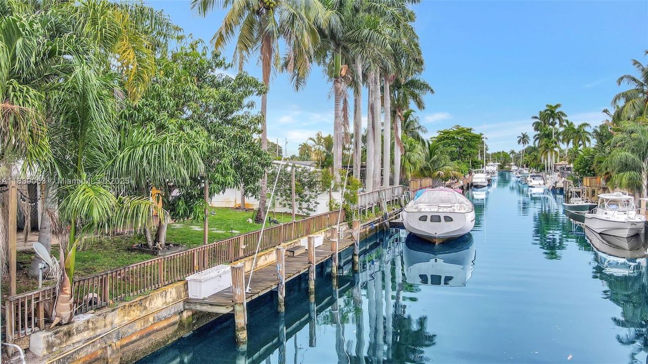En Venta: $799,000 (2 camas, 2 baños, 1424 Pies cuadrados)