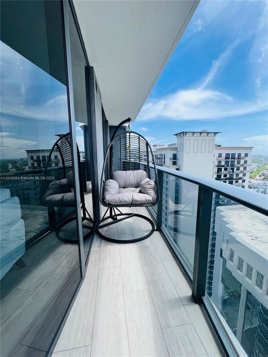 待售: $719,000 (2 贝兹, 2 浴室, 788 平方英尺)