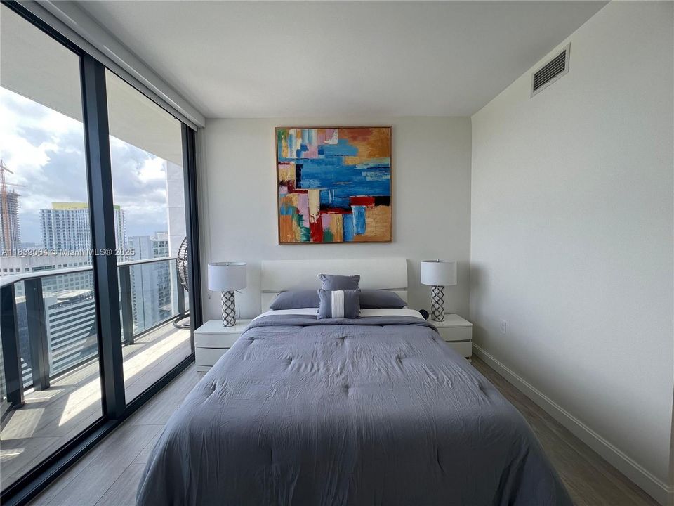 待售: $719,000 (2 贝兹, 2 浴室, 788 平方英尺)