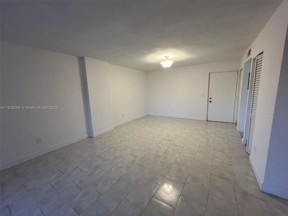 En Venta: $215,000 (1 camas, 1 baños, 760 Pies cuadrados)