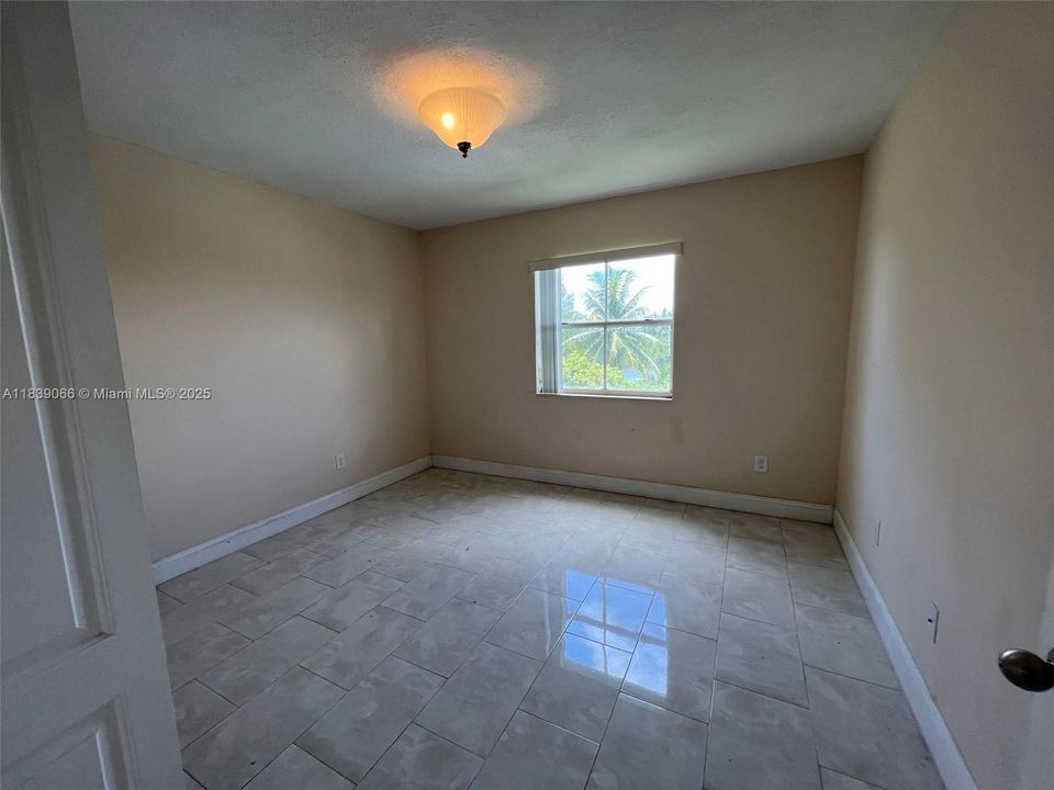 En Venta: $215,000 (1 camas, 1 baños, 760 Pies cuadrados)