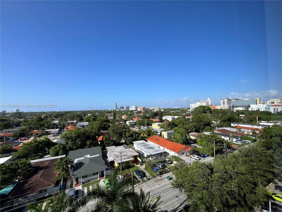 Vendido Recientemente: $409,000 (2 camas, 2 baños, 917 Pies cuadrados)