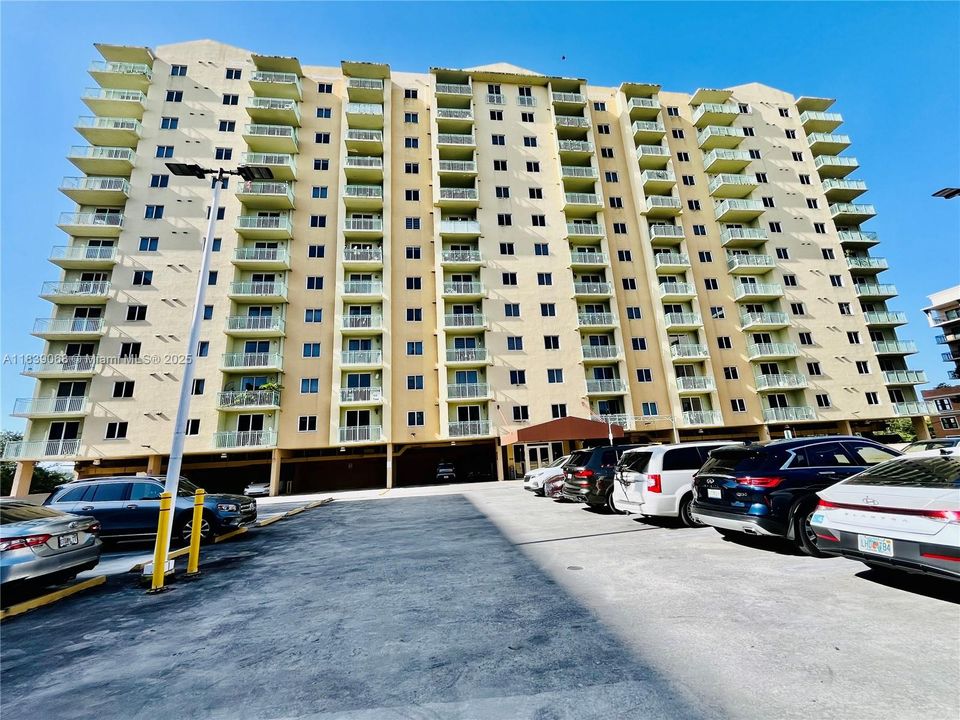 Vendido Recientemente: $409,000 (2 camas, 2 baños, 917 Pies cuadrados)