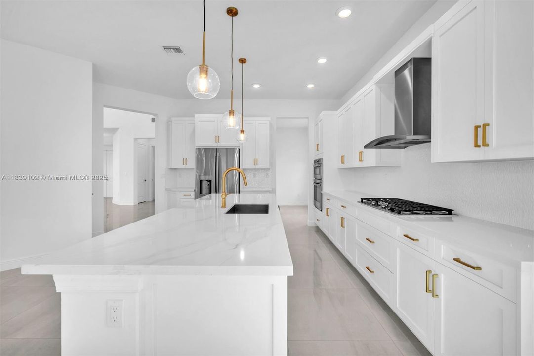 Недавно арендовано: $7,200 (5 спален, 4 ванн, 3640 Квадратных фут)