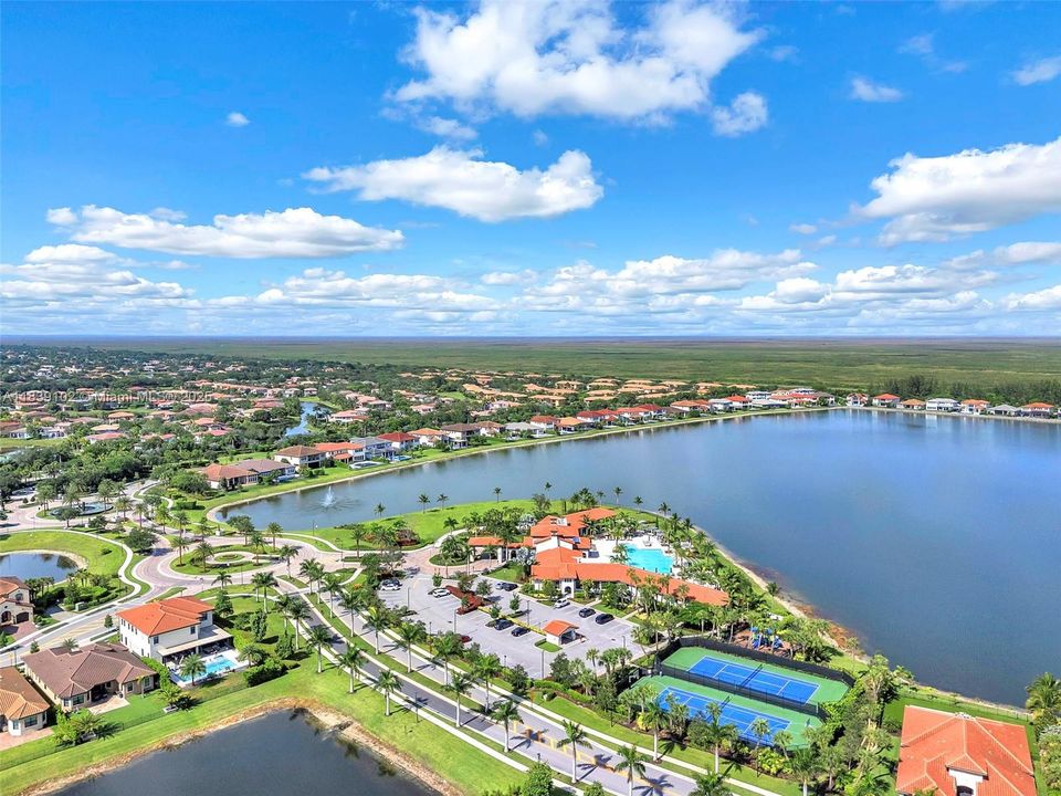 Недавно арендовано: $7,200 (5 спален, 4 ванн, 3640 Квадратных фут)