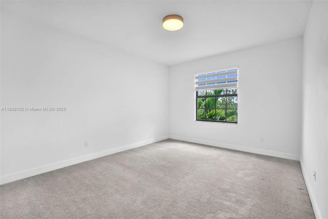 Недавно арендовано: $7,200 (5 спален, 4 ванн, 3640 Квадратных фут)