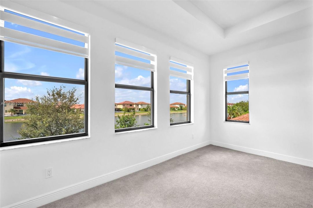 Недавно арендовано: $7,200 (5 спален, 4 ванн, 3640 Квадратных фут)