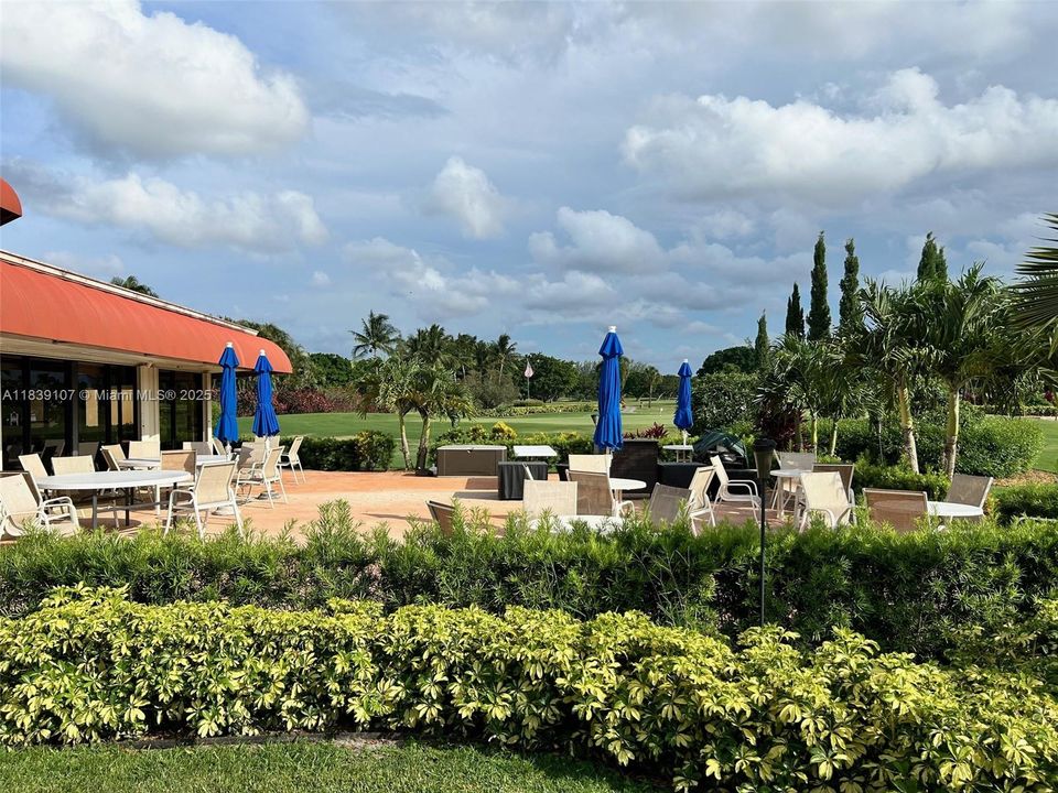 For Sale: $150,000 (2 beds, 2 baths, 1170 Square Feet)