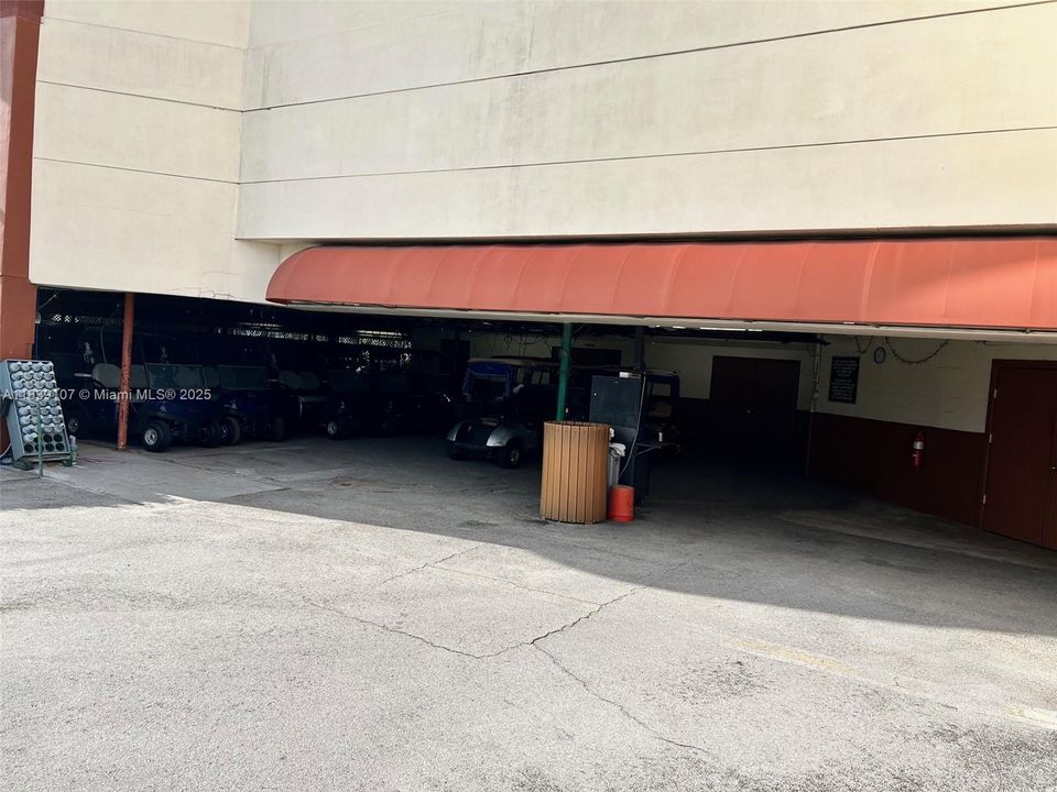 For Sale: $150,000 (2 beds, 2 baths, 1170 Square Feet)