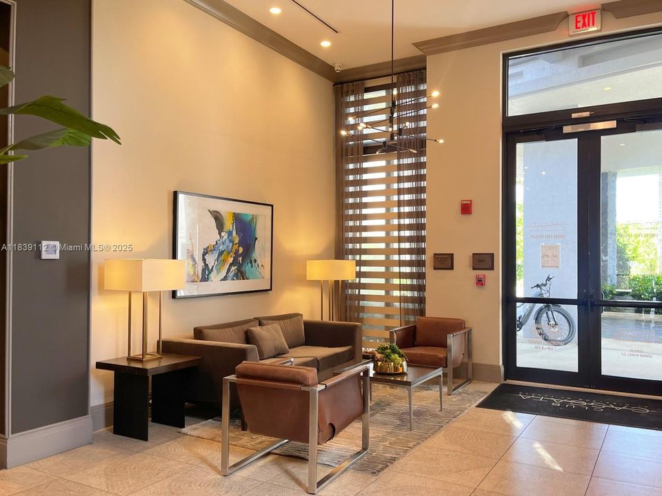 出租: $6,200 (4 贝兹, 3 浴室, 2378 平方英尺)