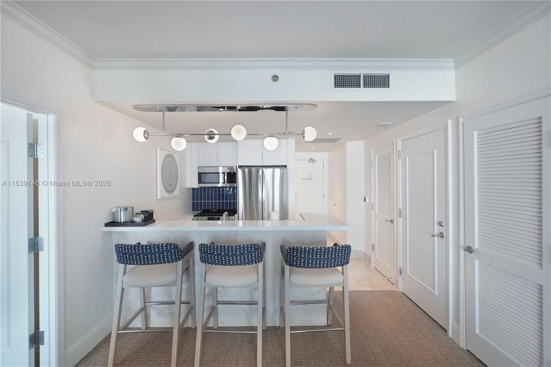 Vendido Recientemente: $1,450,000 (1 camas, 2 baños, 1002 Pies cuadrados)