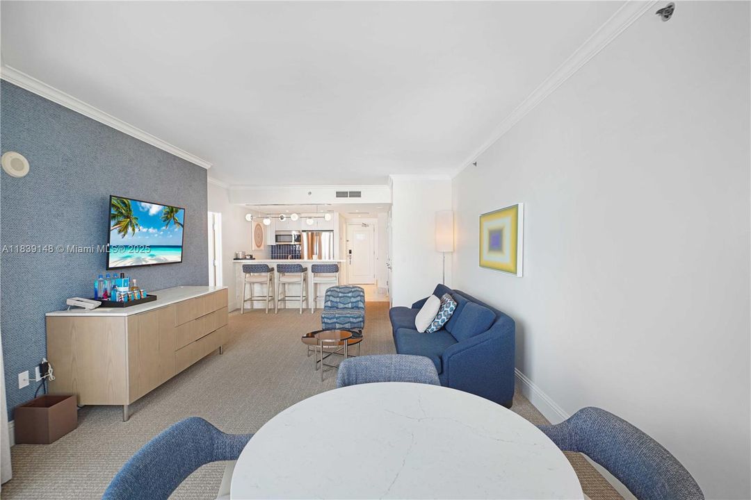 Vendido Recientemente: $1,450,000 (1 camas, 2 baños, 1002 Pies cuadrados)