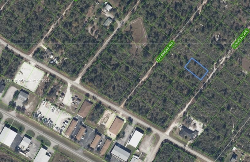 For Sale: $11,000 (0.23 acres)
