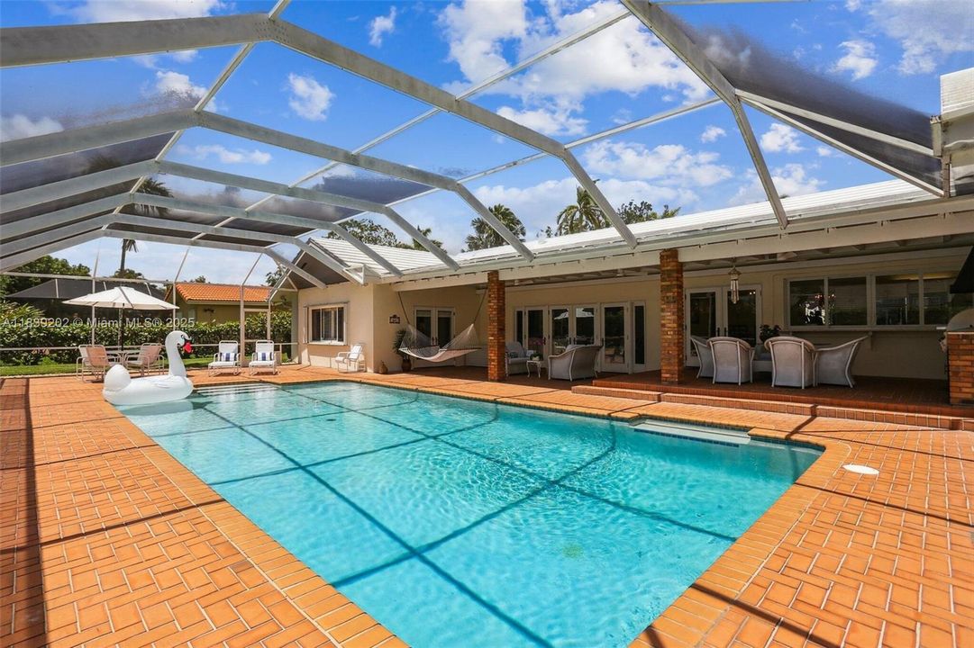 For Sale: $2,200,000 (5 beds, 3 baths, 3734 Square Feet)