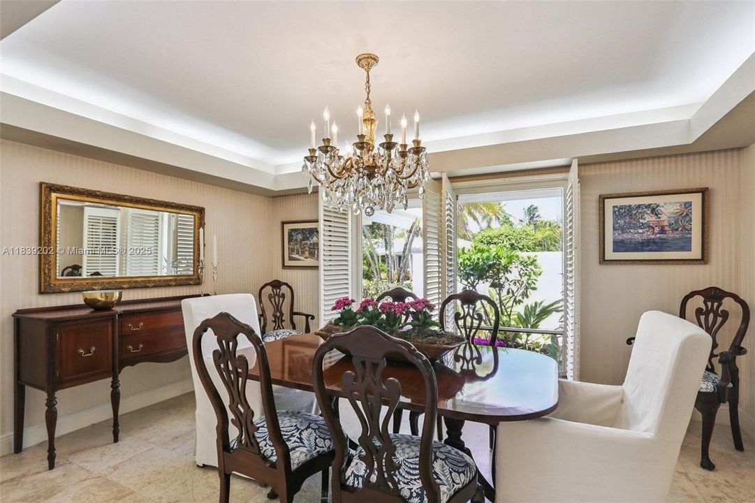 For Sale: $2,200,000 (5 beds, 3 baths, 3734 Square Feet)