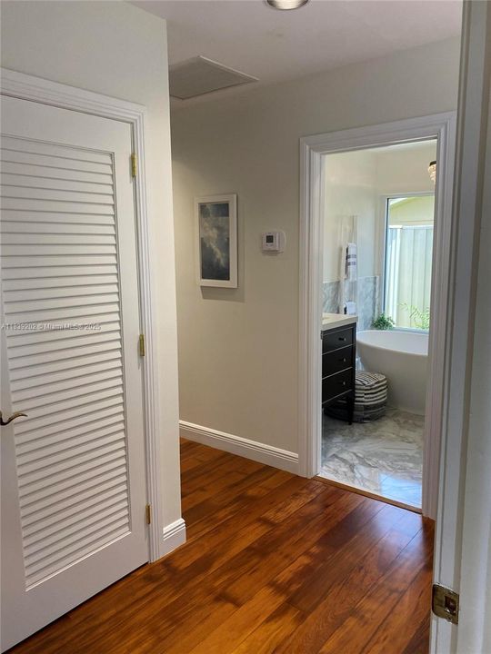 For Sale: $2,200,000 (5 beds, 3 baths, 3734 Square Feet)