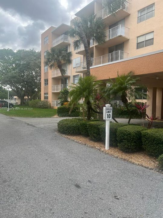 En Venta: $179,900 (2 camas, 2 baños, 960 Pies cuadrados)