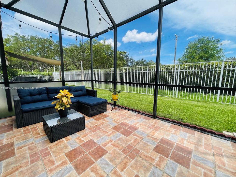 Activo con contrato: $490,000 (3 camas, 2 baños, 1178 Pies cuadrados)