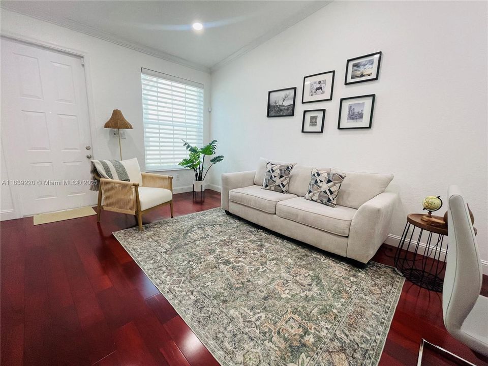 Activo con contrato: $490,000 (3 camas, 2 baños, 1178 Pies cuadrados)