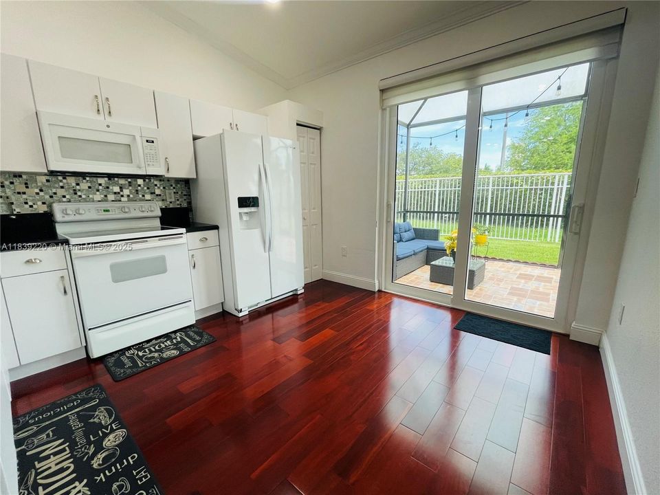 Activo con contrato: $490,000 (3 camas, 2 baños, 1178 Pies cuadrados)