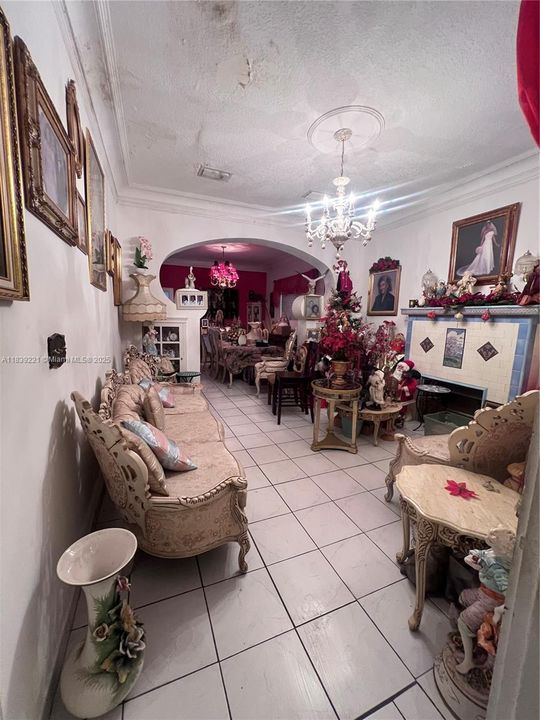 Active With Contract: $450,000 (2 beds, 3 baths, 4060 Square Feet)