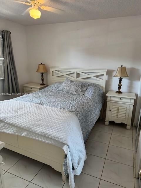 Vendido Recientemente: $100,000 (2 camas, 2 baños, 930 Pies cuadrados)