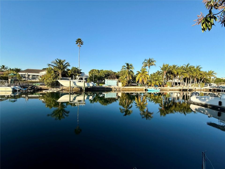 For Sale: $898,000 (2 beds, 2 baths, 1482 Square Feet)