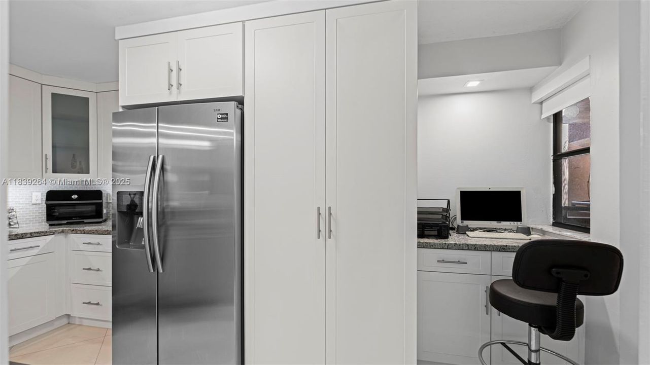 待售: $329,999 (2 贝兹, 2 浴室, 850 平方英尺)