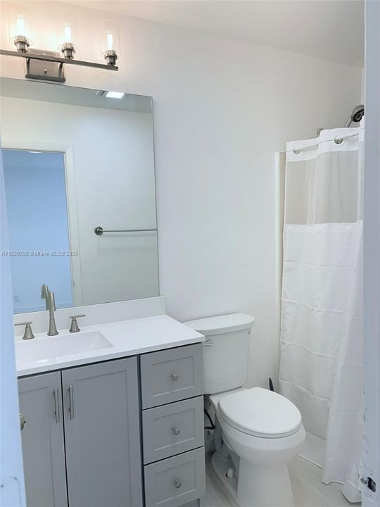 Recently Sold: $314,500 (2 beds, 2 baths, 812 Square Feet)