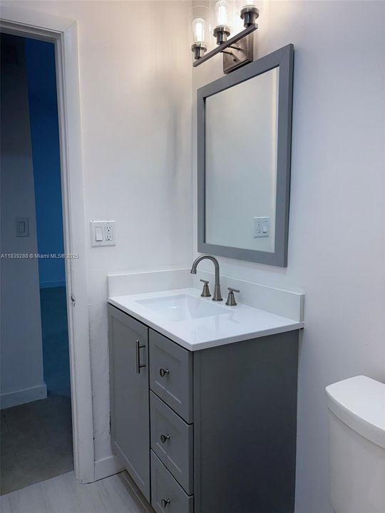 Recently Sold: $314,500 (2 beds, 2 baths, 812 Square Feet)