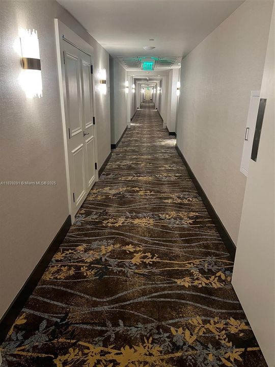 待售: $1,900,000 (2 贝兹, 2 浴室, 1688 平方英尺)