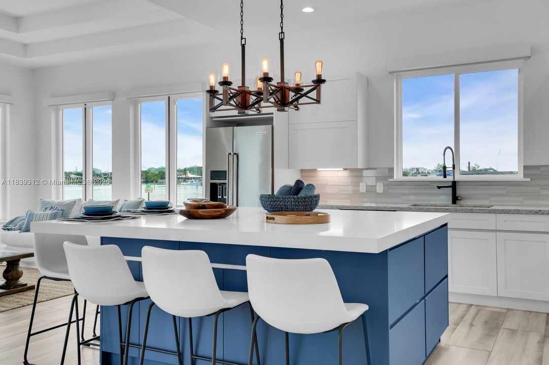 For Sale: $11,900,000 (3 beds, 3 baths, 2886 Square Feet)