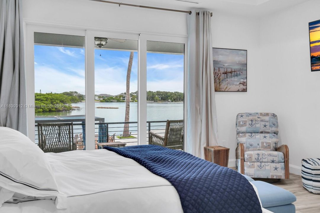 For Sale: $11,900,000 (3 beds, 3 baths, 2886 Square Feet)