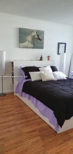 Active With Contract: $1,695 (1 beds, 1 baths, 870 Square Feet)