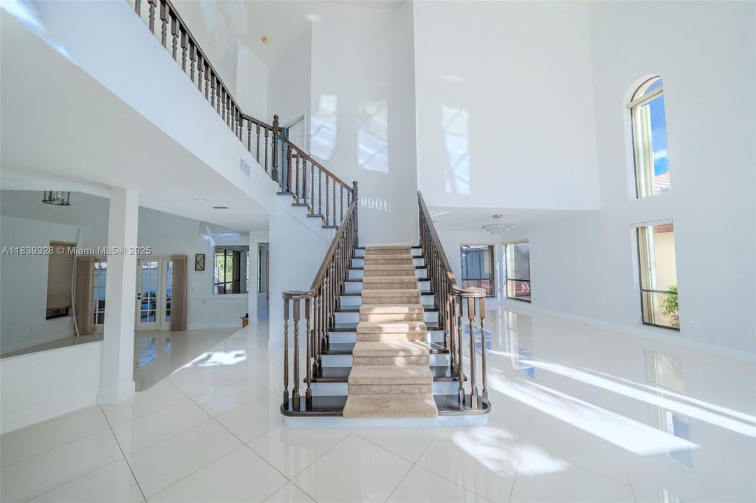 Недавно арендовано: $9,500 (5 спален, 4 ванн, 3791 Квадратных фут)
