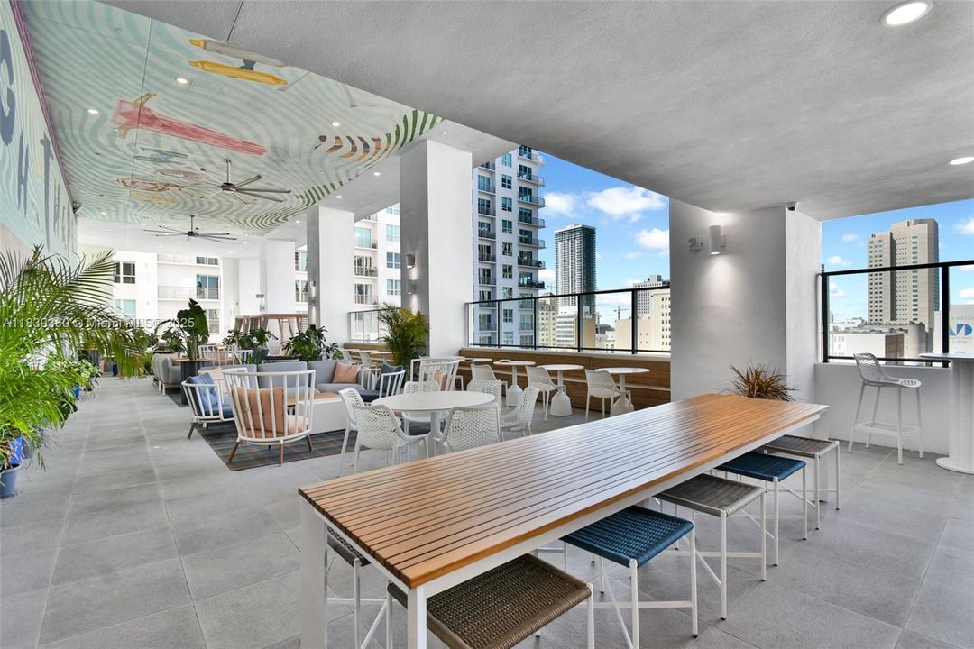 Недавно продано: $450,000 (1 спален, 1 ванн, 597 Квадратных фут)