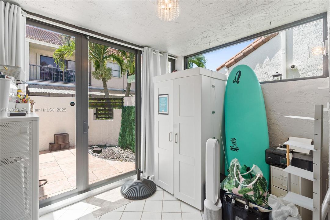 待售: $525,000 (3 贝兹, 2 浴室, 1299 平方英尺)