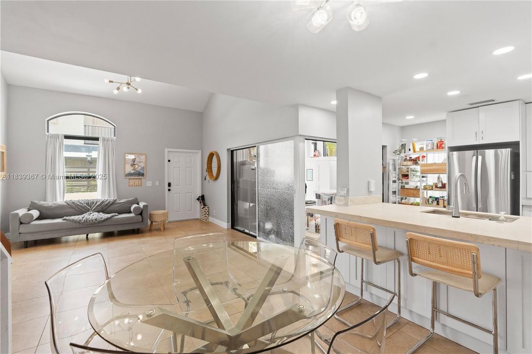 待售: $525,000 (3 贝兹, 2 浴室, 1299 平方英尺)