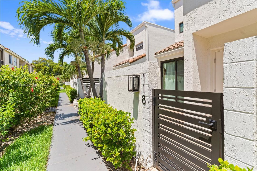 待售: $525,000 (3 贝兹, 2 浴室, 1299 平方英尺)