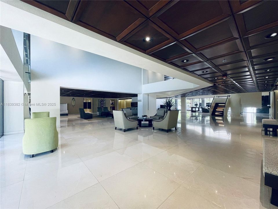 最近售出: $889,000 (1 贝兹, 2 浴室, 1059 平方英尺)