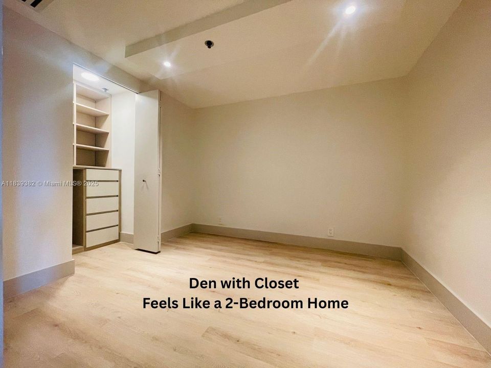 最近售出: $889,000 (1 贝兹, 2 浴室, 1059 平方英尺)